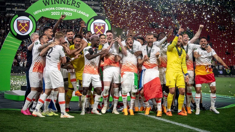 West Ham United si po 58 letech znovu připsal titul